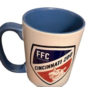 Large Fiona Fan Club coffee mug from the Cincinnati Zoo shop. NWT